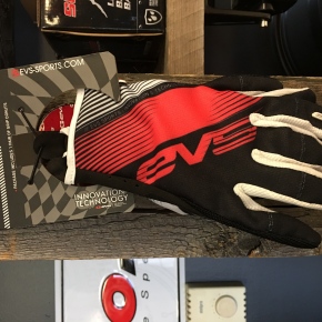 Gants Pro Vapor Noir/Blanc/rouge Medium